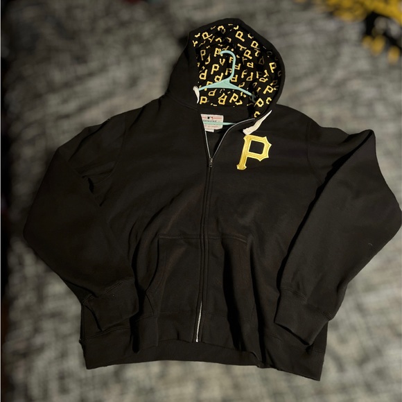Pittsburgh Pirates Zip Up Hoodie size 3 fits like 2x - Picture 1 of 3